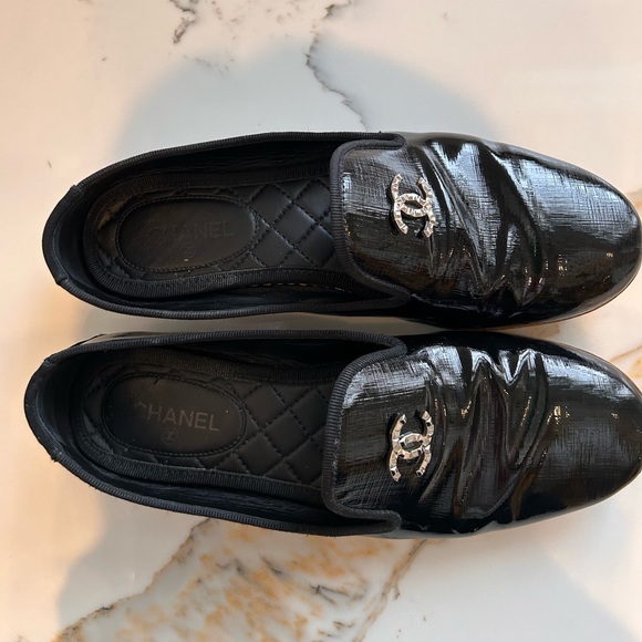 CHANEL Flat Patent Leather 36.5 Black Slipper Authentic - Picture 5 of 6